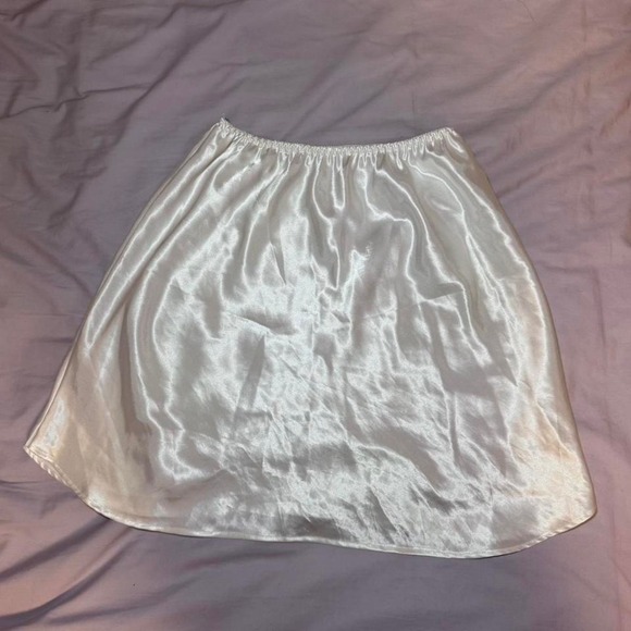 Farr West Dresses & Skirts - Farr West‎ White Luxurious Satin Half Slip